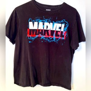 Men’s Marvel Shirt Size L t-shirt